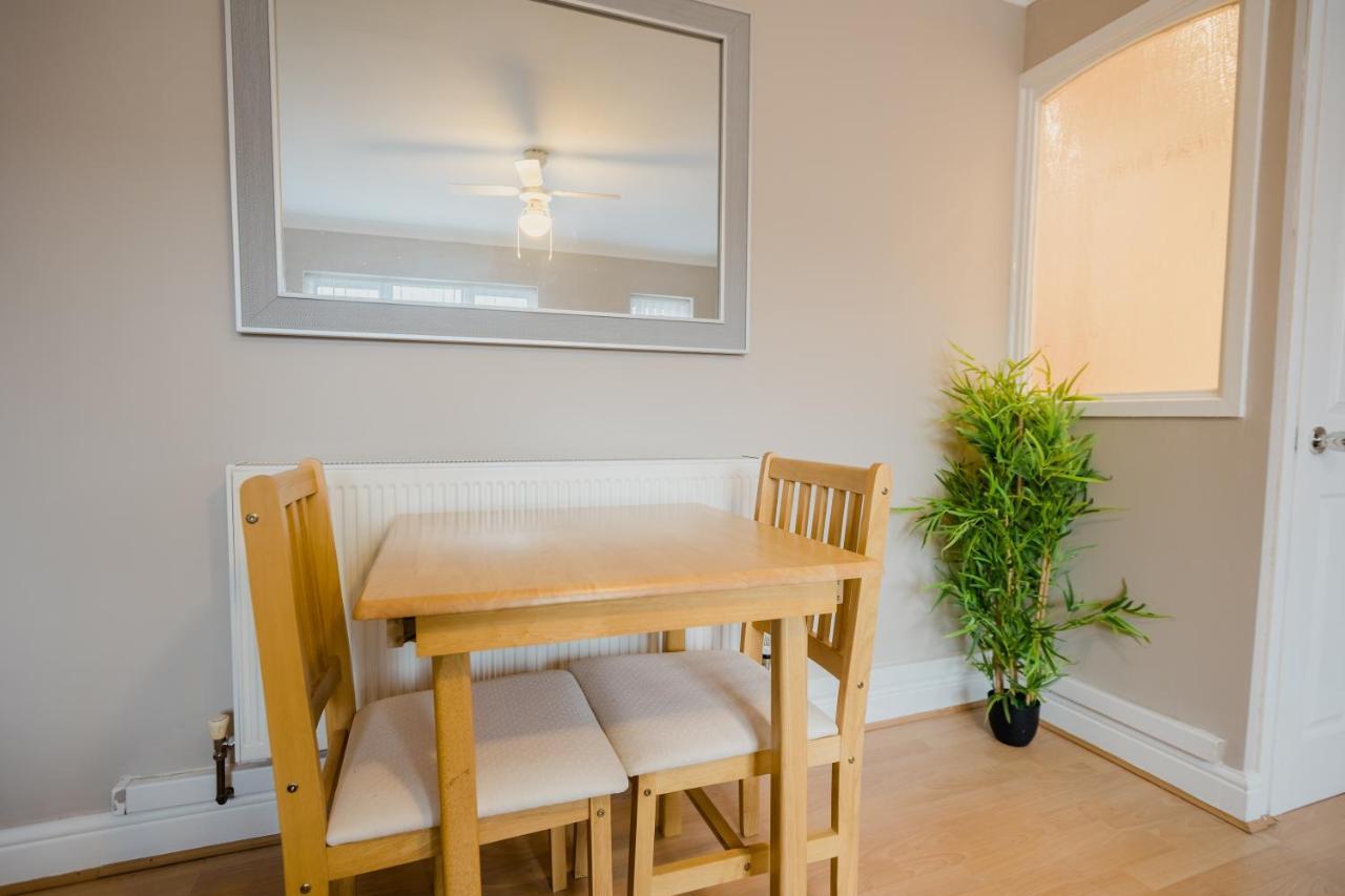 Hullidays - Hymers Apartment Kingston upon Hull Bagian luar foto